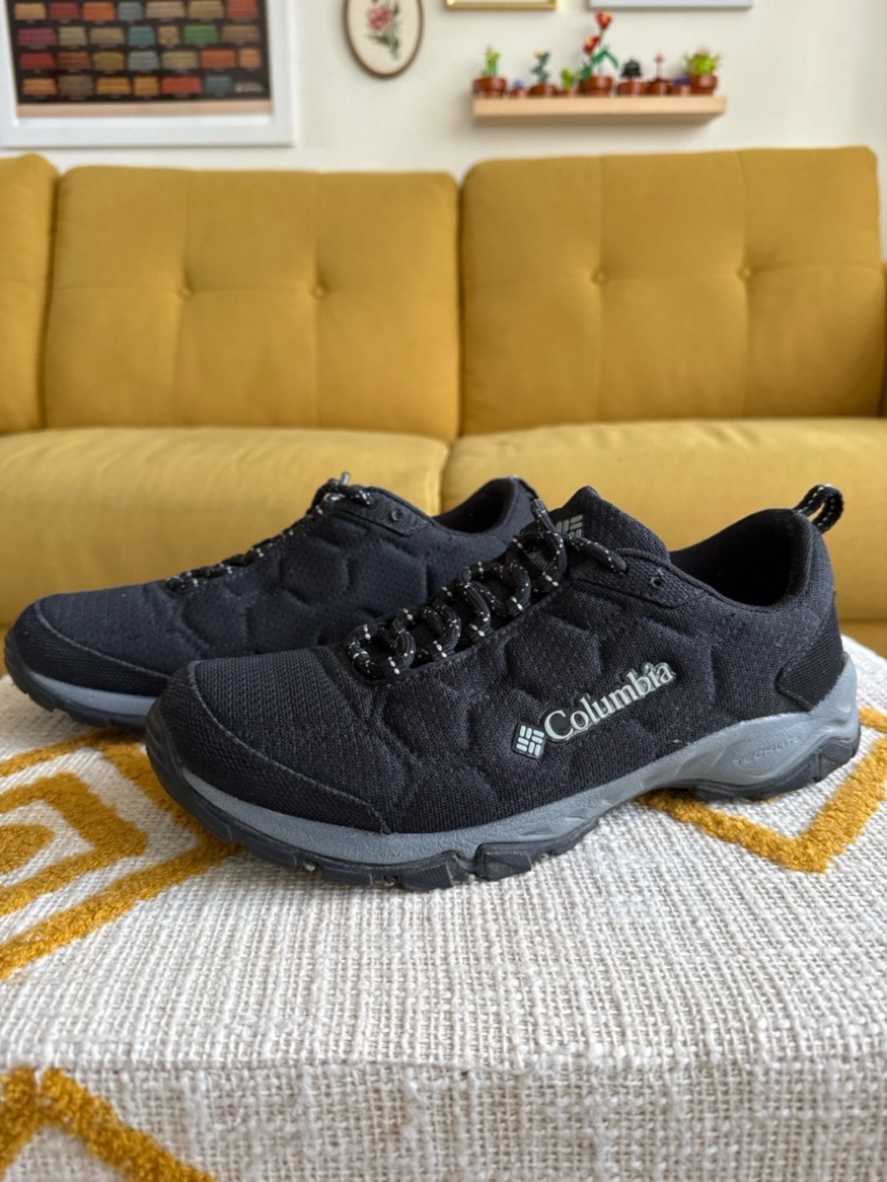 Columbia Firecamp Black/Gray Low-Profile Trail Shoes